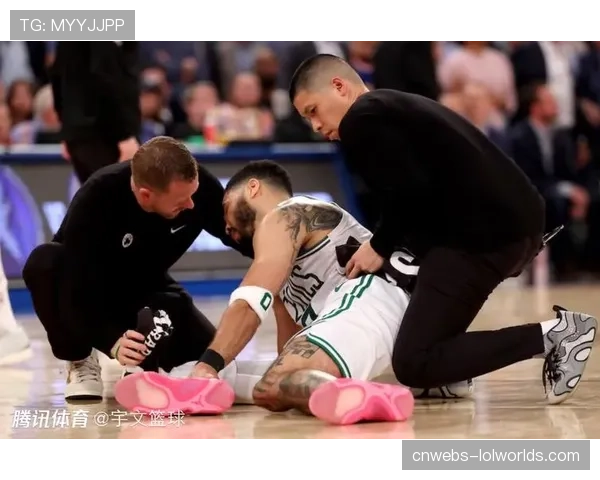 伤病影响报告：米切尔、兰德尔等球星伤情更新及季后赛回归前景